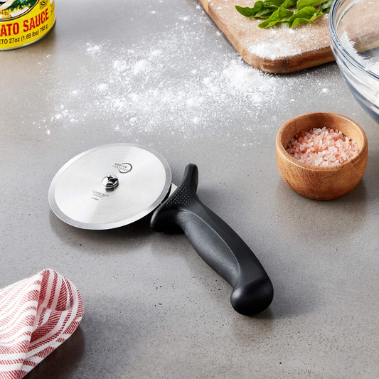 Pizza cutter